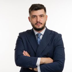 Procedura de regularizare a cererii de chemare în judecată şi autoritatea de lucru judecat